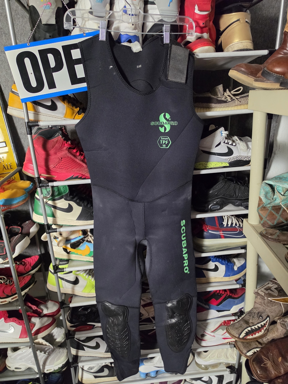 🔥 Scubapro Men's Black Shorty Swim Bodysuit Green Logo S